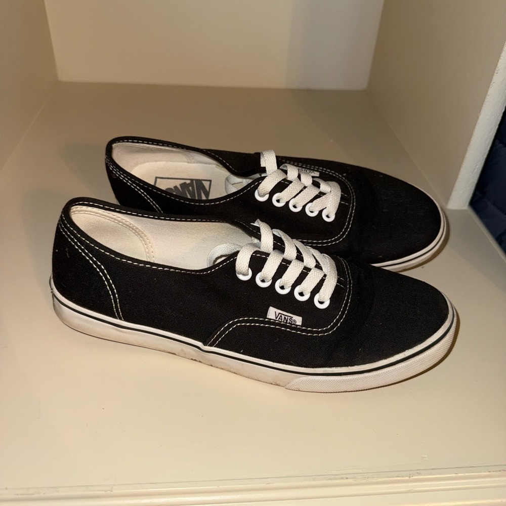 Vans Black Authentic Low-Top Canvas Sneakers